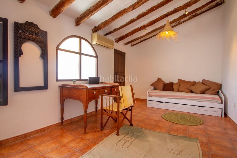 Foto 49d7f04d-a9dd-4da2-a1d3-b6b3fe8d5410. Casa amb piscina a Casco urbano Polop