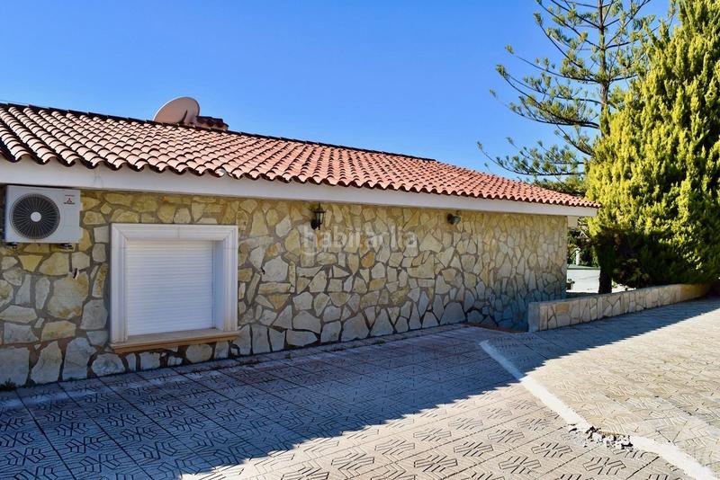 Foto 1392b5bb-2328-4213-832d-88d82ebabb50. Casa amplia casa de una planta con mucha privacidad en Nucia (la)