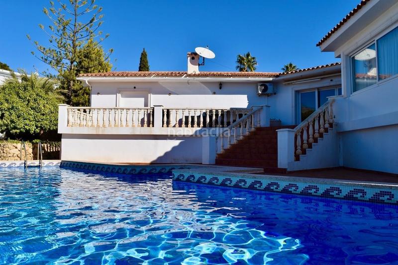 Foto 139c1c8a-b3d4-452f-80bb-736fa935c414. Casa amplia casa de una planta con mucha privacidad en Nucia (la)