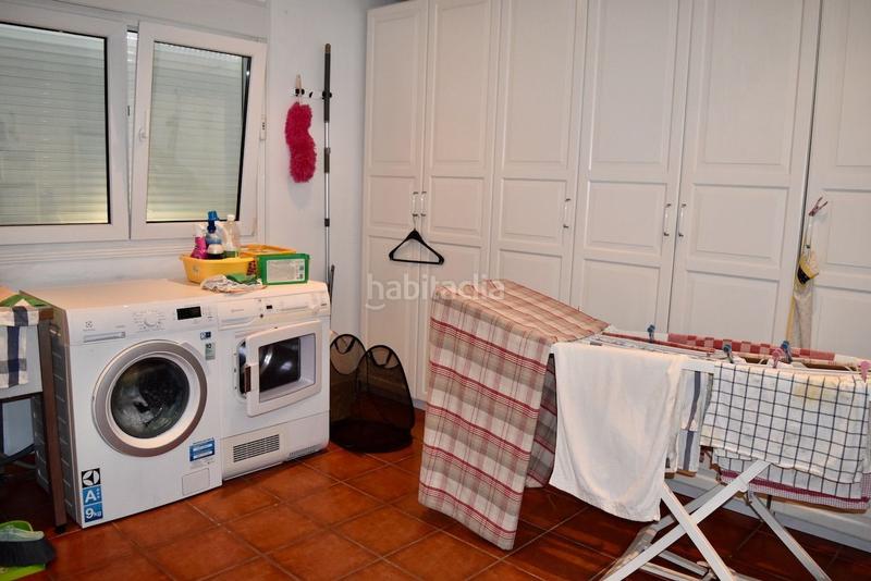 Foto 251dba57-2383-4fb1-a34b-b3550b2d20b5. Casa amplia casa de una planta con mucha privacidad en Nucia (la)