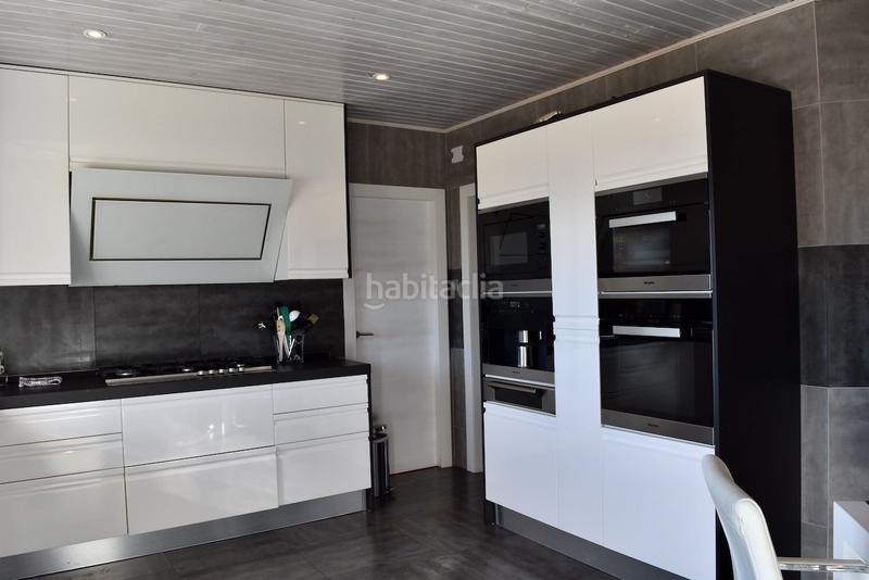 Foto edef887c-87b0-4ac0-a879-26f90c2dee20. Casa amplia casa de una planta con mucha privacidad en Nucia (la)