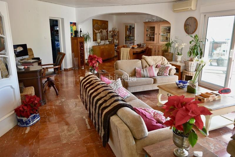 Foto f29309a2-b57b-46cf-b378-9b21c2cf5d6d. Casa amplia casa de una planta con mucha privacidad en Nucia (la)