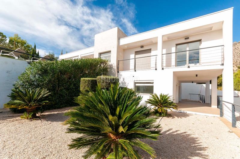 Foto 4f3c1155-da80-4c20-8267-759cce48649f. Casa amb piscina a Altea la vella Altea