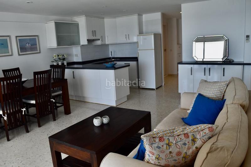 Foto fe74ed55-a1cc-417f-8eb2-5dec8babc51e. Apartamento  renovado en primera linea . en Altea