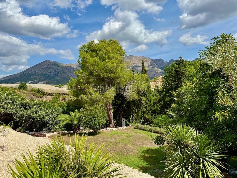 Foto 13e54cdd-4135-4035-8160-f76f0414a35d. Casa amb calefacció piscina a Altea ciudad Altea