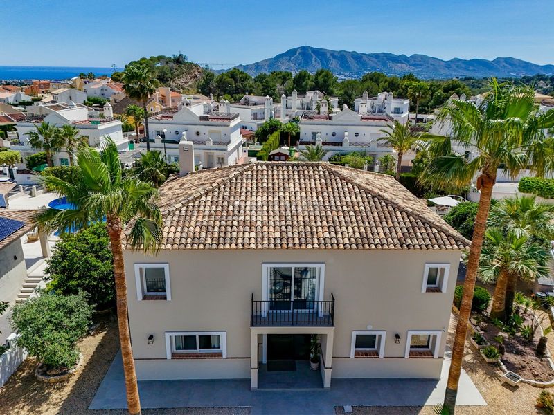 Foto 30da523a-c0b3-4a31-9dc6-2366a2622b9c. Casa amb calefacció piscina a El Tossal-Bello Horizonte Nucia (la)