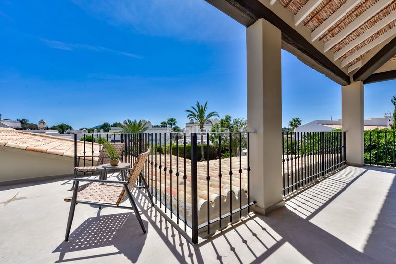 Foto 7b5e7304-ec1b-4f5c-8ee8-ab17d75a7ea1. Casa amb calefacció piscina a El Tossal-Bello Horizonte Nucia (la)