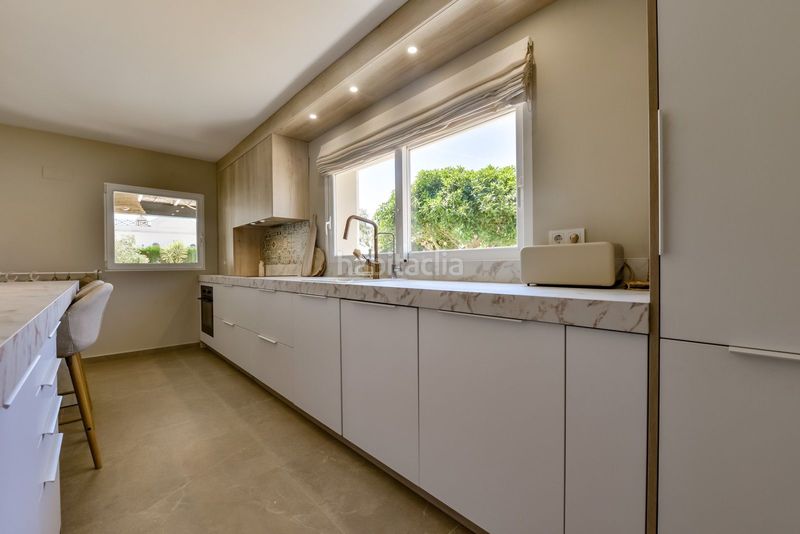 Foto 92e5f7fe-2b5a-486e-9eab-4d8f3bd87f33. Casa amb calefacció piscina a El Tossal-Bello Horizonte Nucia (la)