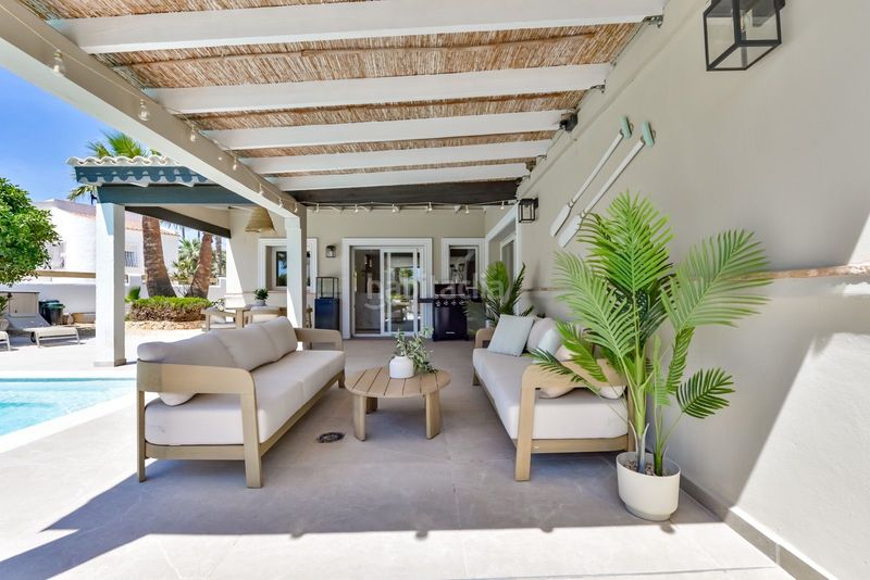 Foto b7b894ea-523a-4667-97a7-cc51e1f6c8f9. Casa amb calefacció piscina a El Tossal-Bello Horizonte Nucia (la)