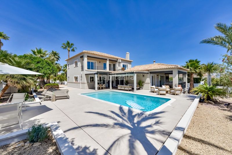 Foto d2e4c6ee-17a3-4bae-a329-277dc3ad758c. Casa amb calefacció piscina a El Tossal-Bello Horizonte Nucia (la)