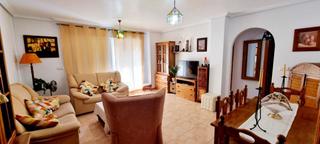 Location Appartement à Casco Antiguo. Piso en alquiler en colegio mediterráneo, 3 dormitorios.