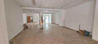 Geschäftsraum in Casco Antiguo. Local com. en venta en centro.