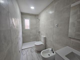 Appartement à Casco Antiguo. Piso en venta en centro, 3 dormitorios.