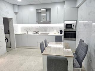 Rent House in Casco Antiguo. Casa en alquiler en centro, 3 dormitorios.