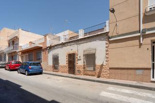 Casa  Duelo. Casa en venta en los poyetes, 2 dormitorios.