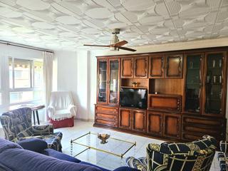 Pis  Armando muoz calero. Piso en venta en centro, 4 dormitorios.