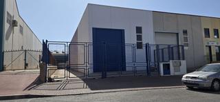 Capannone industriale in Águilas. Nave logística en venta en parque de bomberos.