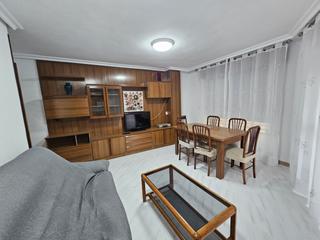 Pis a Casco Antiguo. Piso en venta en entrada de águilas, 4 dormitorios.
