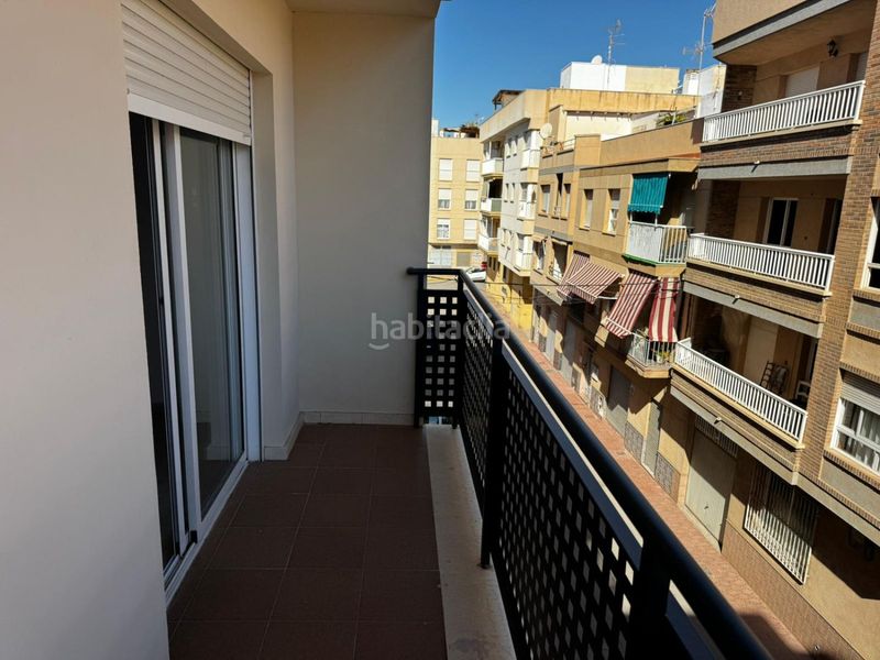 Foto ee56e95e-329e-4d5e-b4e0-6b15e164ee2b. Pis a Casco Antiguo Águilas