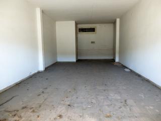 Lloguer Local Comercial a Les Comes. Local comercial en alquiler en las comas i