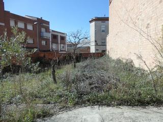 Terreny residencial a Poble Sec. Solar en venta o permuta en igualada