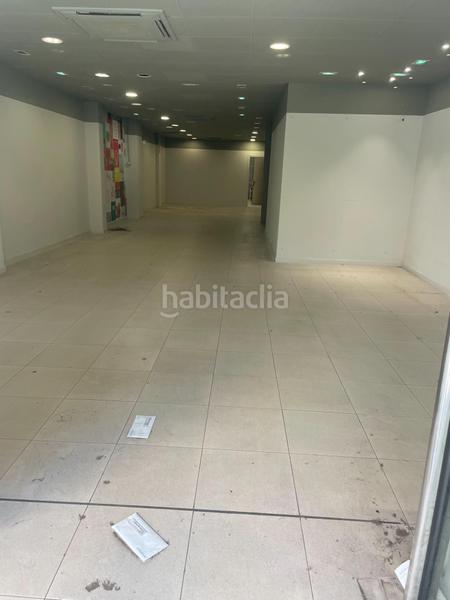 Foto 6c5b76d7-0e39-4a41-906a-2f4d4c7f1a86. Lloguer local comercial a Centre Igualada