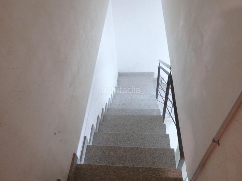 Foto c5cff0e8-2fc4-4442-b411-b1c868e6f8f9. Lloguer local comercial a Centre Igualada