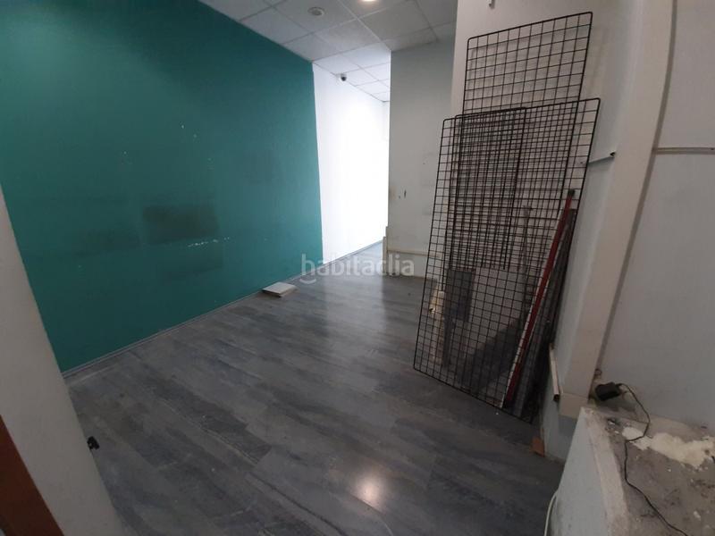 Foto 45b51d03-60c5-403a-9a1d-64f27b306720. Alquiler local comercial local lloguer al passeig en Igualada