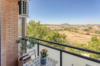 Flat in Vilanova del Camí. Pis ampli, lluminos i assolellat amb parquing a vilanova del cam