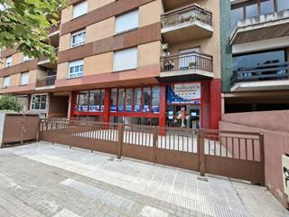 Alquiler Local Comercial en Avinguda barcelona 148 148. Local comercail frente esclat