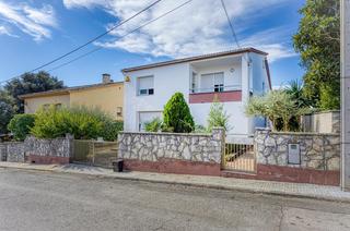 Casa a Torre de Claramunt (La). Casa independent amb tot lo que necessites a la urb cal anton