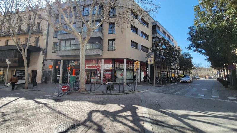 Foto aa4480eb-3c07-42b0-b9ec-708f2cea4bbc. Lloguer local comercial a Centre Igualada