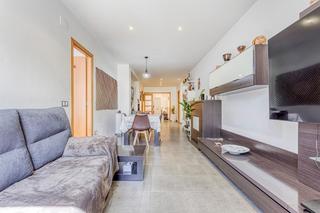Rez-de-chaussée à Òdena. Pis en venda al centre de sant pere dòdena