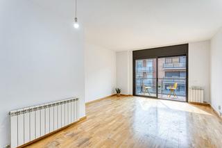 Etagenwohnung in Llevant. Pis lluminós i exterior en finca jove amb pocs veïns!