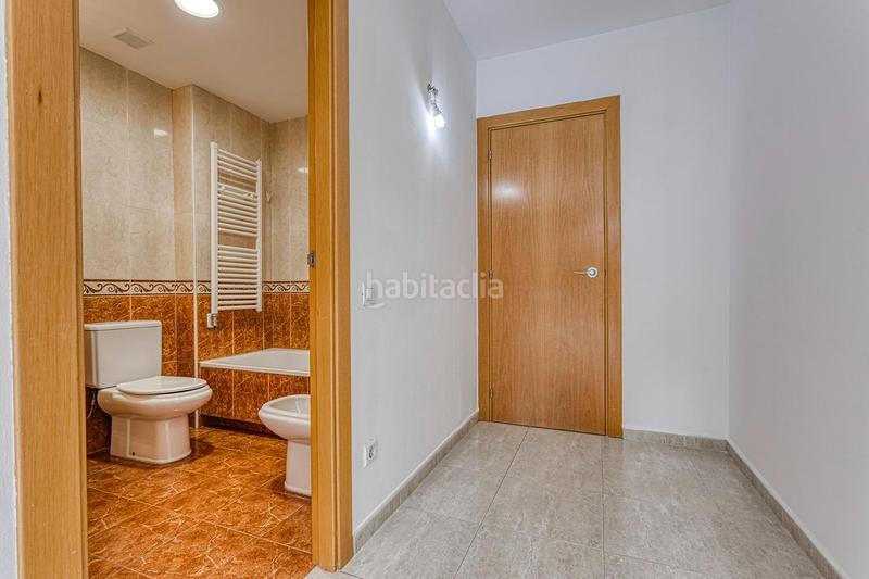 Foto f1d38999-69b2-4e5f-97a7-4d747c256e83. Flat with heating parking in Llevant Igualada