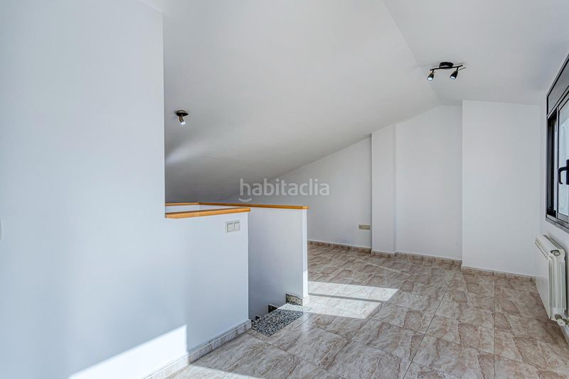 Foto 233947dc-e5f9-405e-aedd-3d7aac6bab2c. Dúplex amb calefacció aparcament a Vilanova del Camí