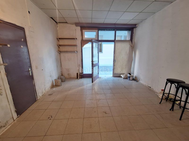 Foto bfc0dbc1-9d45-4e45-8bee-4dbe25d6e079. Local comercial a Centre Igualada