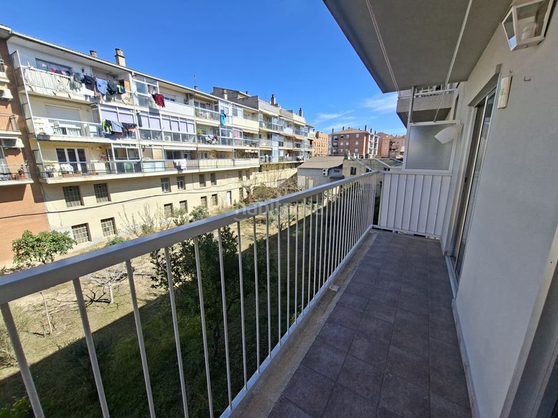 Foto 821245f3-288f-4319-b4fe-9820a64d92e2. Pis amb calefacció aparcament a Llevant Igualada