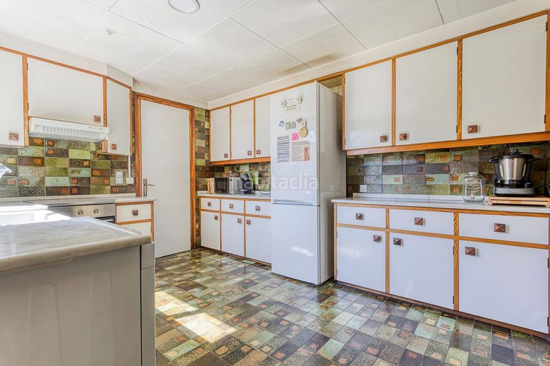 Foto b0d7ab91-b62a-49c1-b8e0-0e8125be1e5c. Xalet amb aparcament piscina a Ponent - Set Camins Igualada