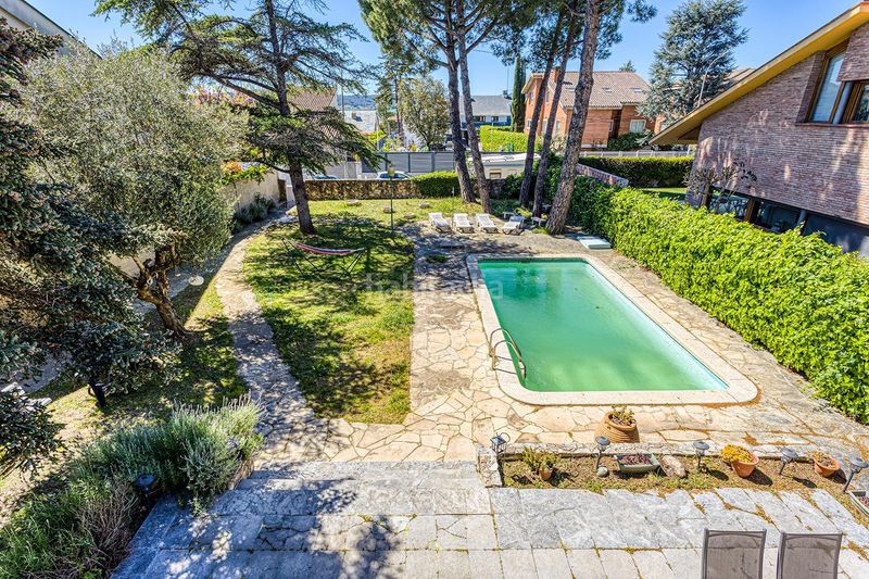 Foto e076a335-37b7-4505-9944-e94e682e4a4c. Xalet amb aparcament piscina a Ponent - Set Camins Igualada