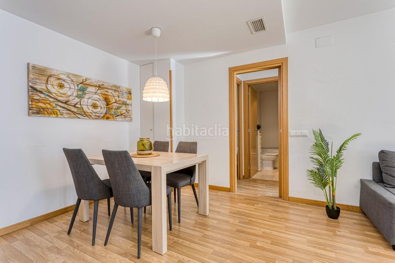Foto 36bd765f-4cdf-4240-80a8-da89ca361477. Apartament amb calefacció aparcament a Llevant Igualada