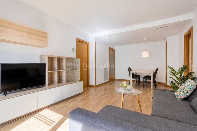 Foto 61535c11-f4b1-4382-93ba-57227860638c. Apartament amb calefacció aparcament a Llevant Igualada