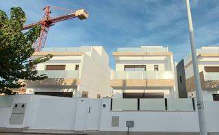 Xalet a Los Peñascos-El Salero-Los Imbernones. Villas de obra nueva en san pedro del pinatar