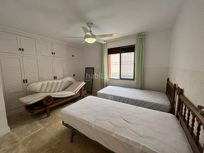 Foto 6eb0c8e3-2074-4574-97e5-3b164318a329. Chalet in carrer carrer de baliza 1 in Cabo Roig Orihuela