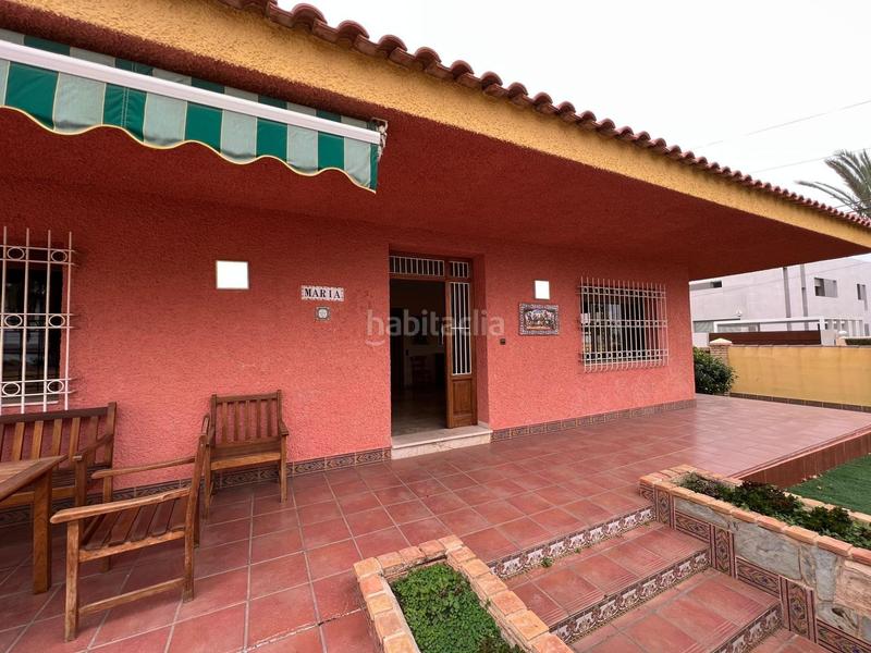 Foto 972578cc-6cdc-47cc-a5c8-ad156c01e3b8. Chalet in carrer carrer de baliza 1 in Cabo Roig Orihuela