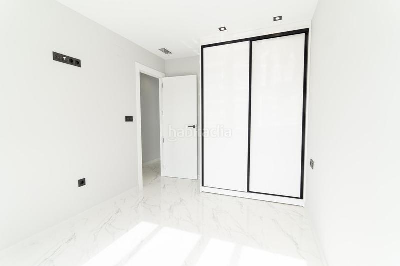 Foto d2583d97-a9f6-4c35-83fe-65b8b0f0baa6. Chalet complejo residencial de nueva obra en punta prima en Orihuela