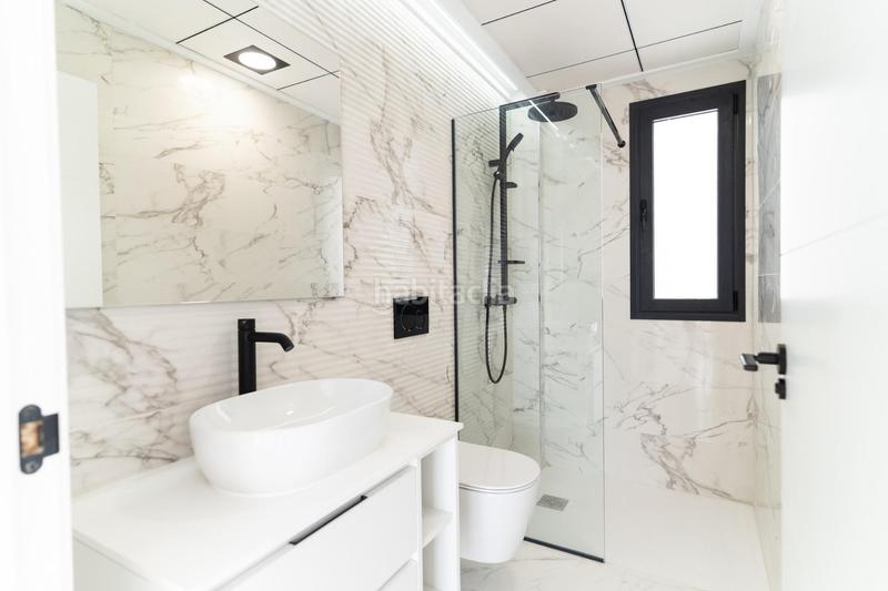 Foto f1042d7f-e779-4b7b-b95b-042f9b002422. Chalet complejo residencial de nueva obra en punta prima en Orihuela