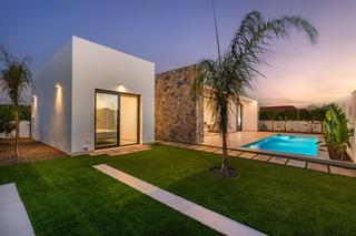 Xalet a San Javier. Villas de obra nueva en san javier