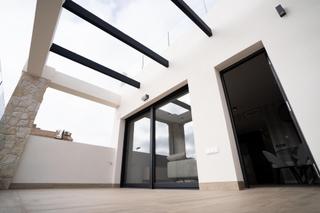 Casa adossada a Los Almendros. Residencial de obra nueva en orihuela costa