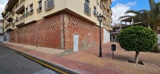 Local Comercial a San Pedro del Pinatar. Bajo comercial en ubicación privilegiada en el centro de san ped